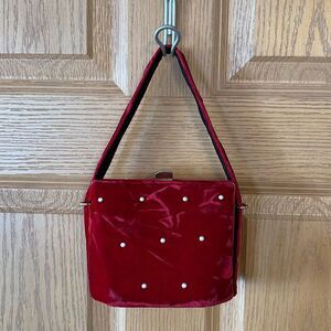Vintage 50s Red Velvet Pearl Stud Box Purse • Gold Frame Evening Bag